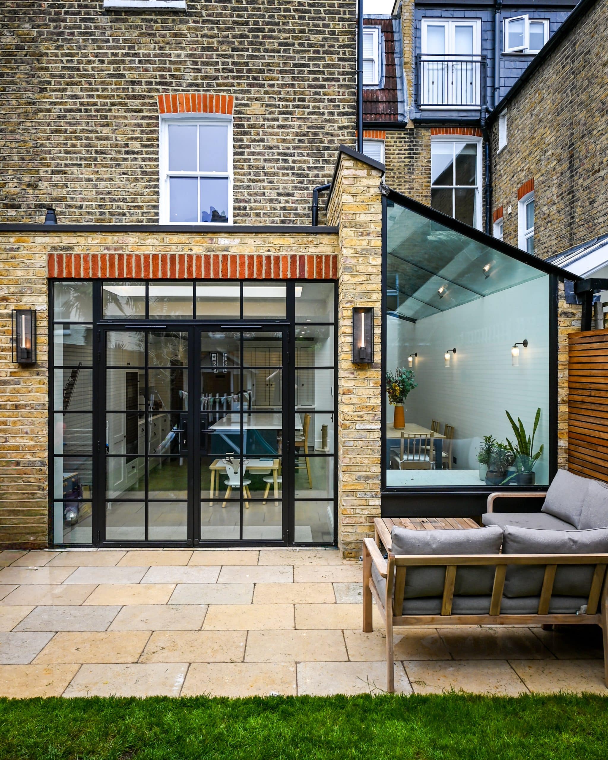 Contemporary rear elevation designed by AURA Architecture